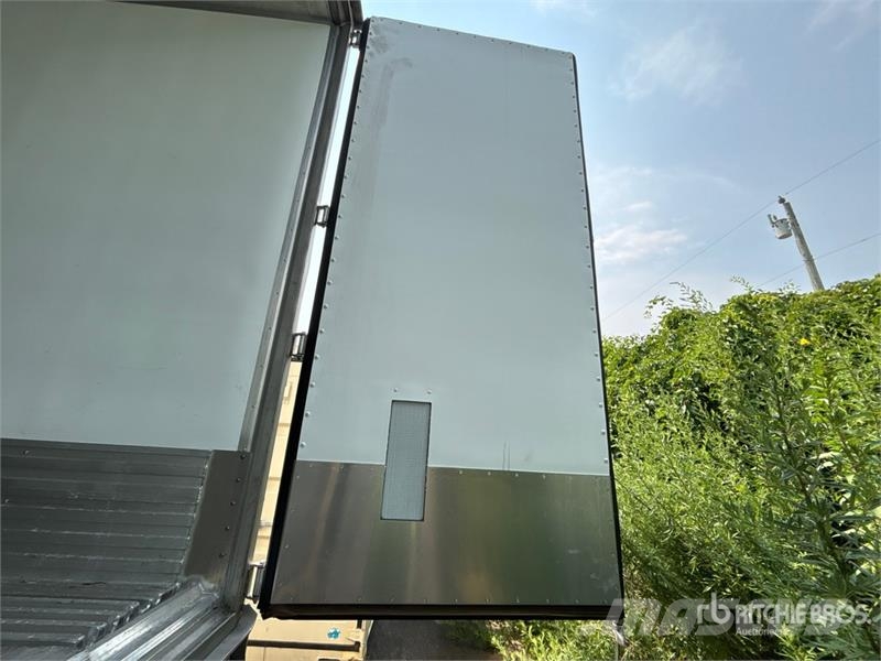 Utility VS2RA 53 ft x 102 in T/A Refrigerated Trailer (Ino Piekabes ar temperatūras kontroli
