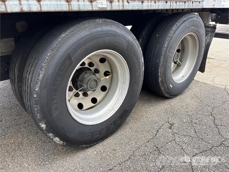 Utility VS2RA 53 ft x 102 in T/A Refrigerated Trailer Puspriekabės su izoterminiu kėbulu