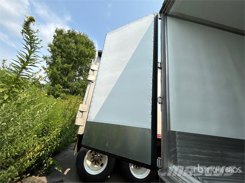 Utility VS2RA 53 ft x 102 in T/A Refrigerated Trailer (Ino Piekabes ar temperatūras kontroli
