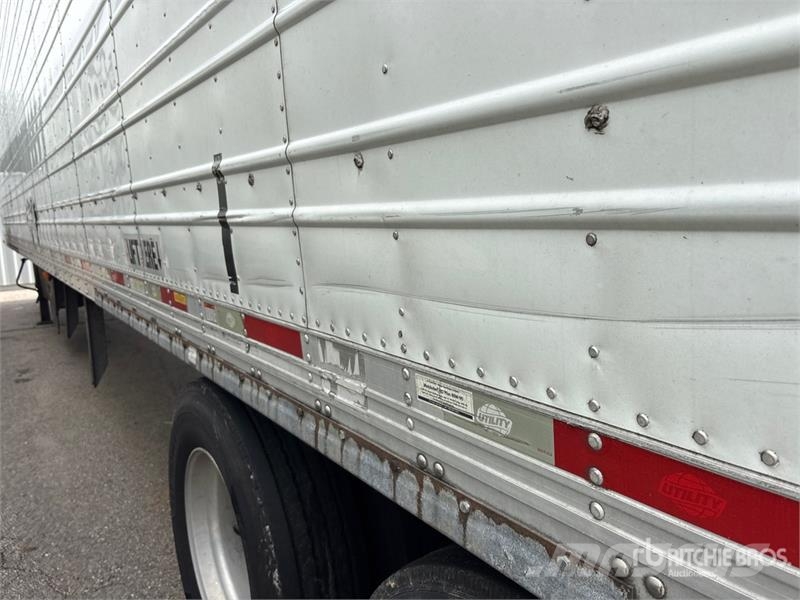 Utility VS2RA 53 ft x 102 in T/A Refrigerated Trailer Puspriekabės su izoterminiu kėbulu