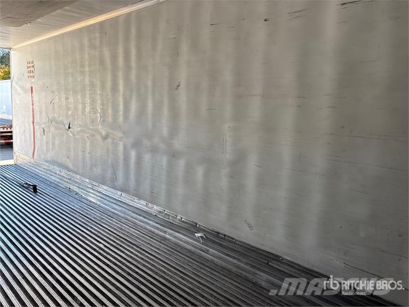 Utility VS2RA 53 ft x 102 in T/A Refrigerated Trailer Hladilne polprikolice