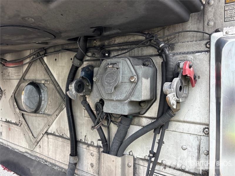 Utility VS2RA 53 ft x 102 in T/A Refrigerated Trailer Puspriekabės su izoterminiu kėbulu