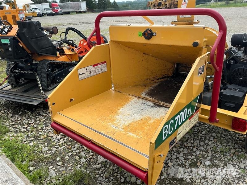Vermeer BC700XL Tow-Behind Wood Chipper Broyeur de végétaux