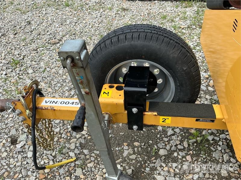 Vermeer BC700XL Tow-Behind Wood Chipper Broyeur de végétaux