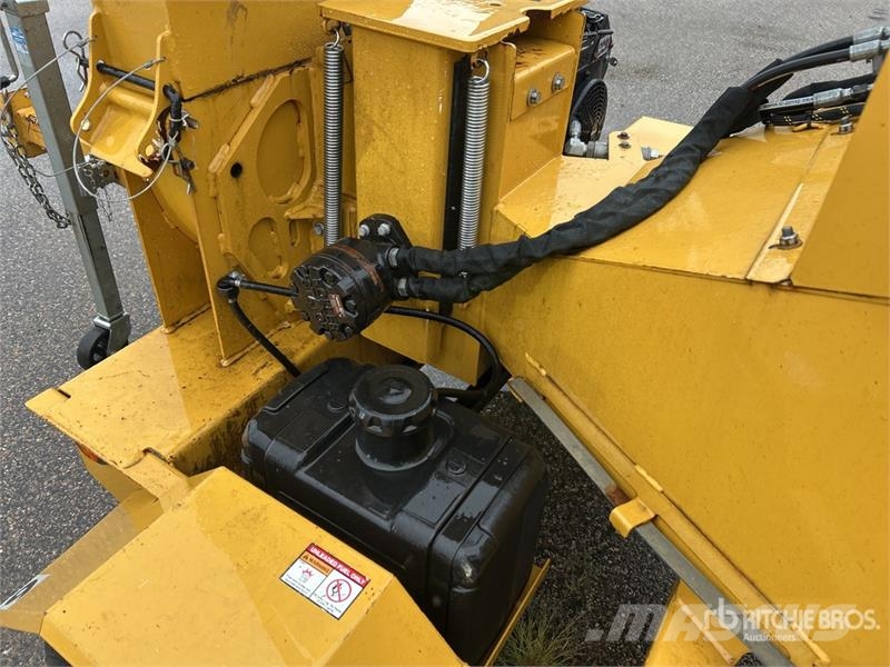 Vermeer BC700XL Tow-Behind Wood Chipper Broyeur de végétaux