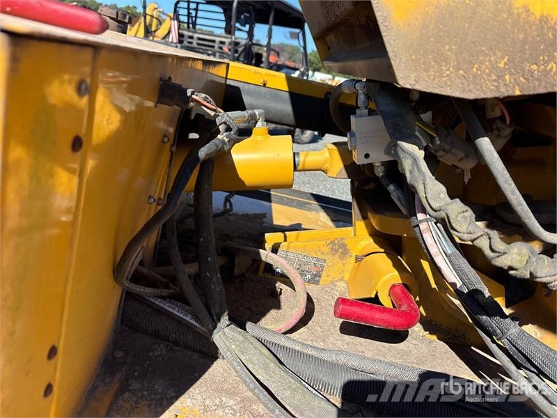 Vermeer SC802 動力耙和旋轉式耕耘機