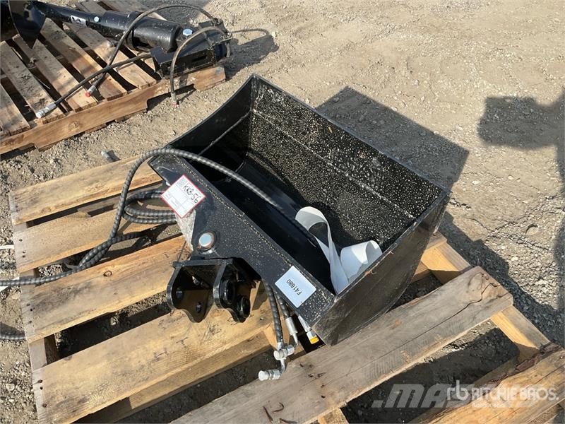 Vicsec VCT600 24 in Tilting Excavator Bucket (Unused) Ковші