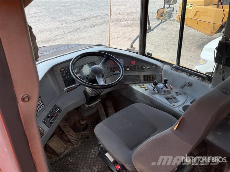 Volvo A35D ساحبات مفصلية