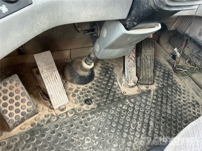 Volvo A35D Zglobni demperji
