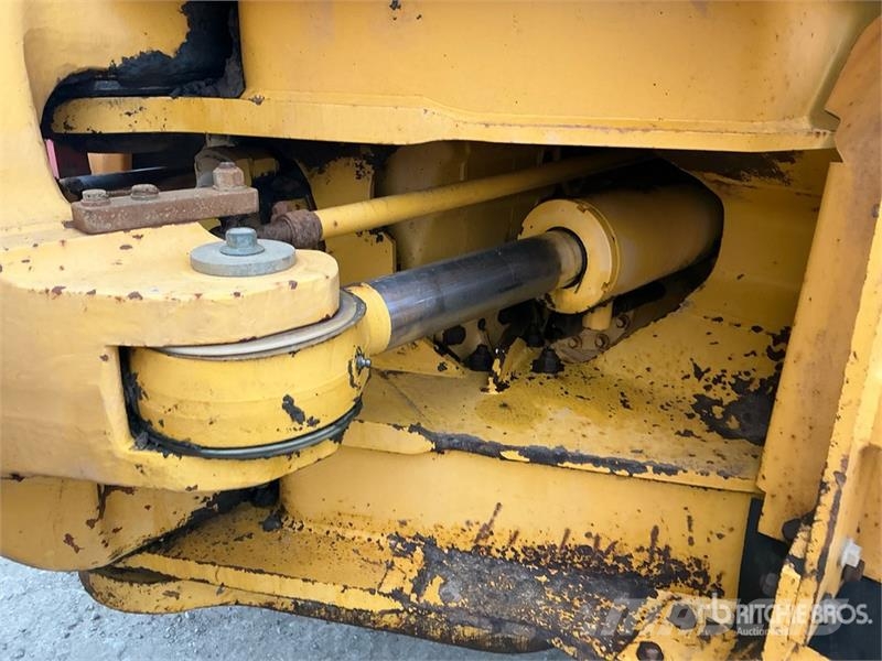 Volvo A35D Zglobni demperji