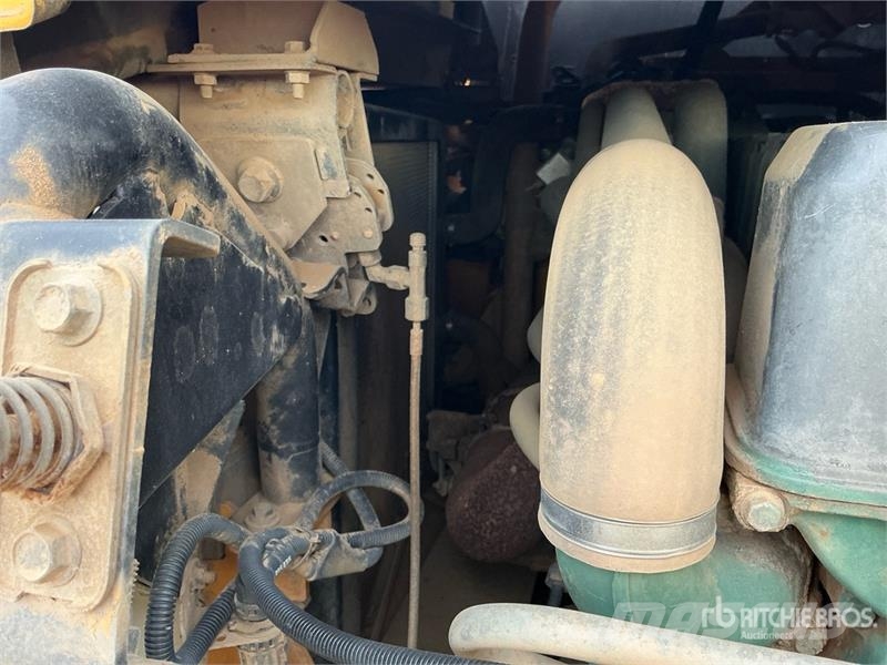 Volvo A35D アーティキュレート式ダンプトラック