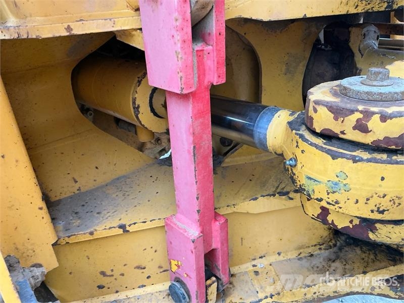 Volvo A35D アーティキュレート式ダンプトラック