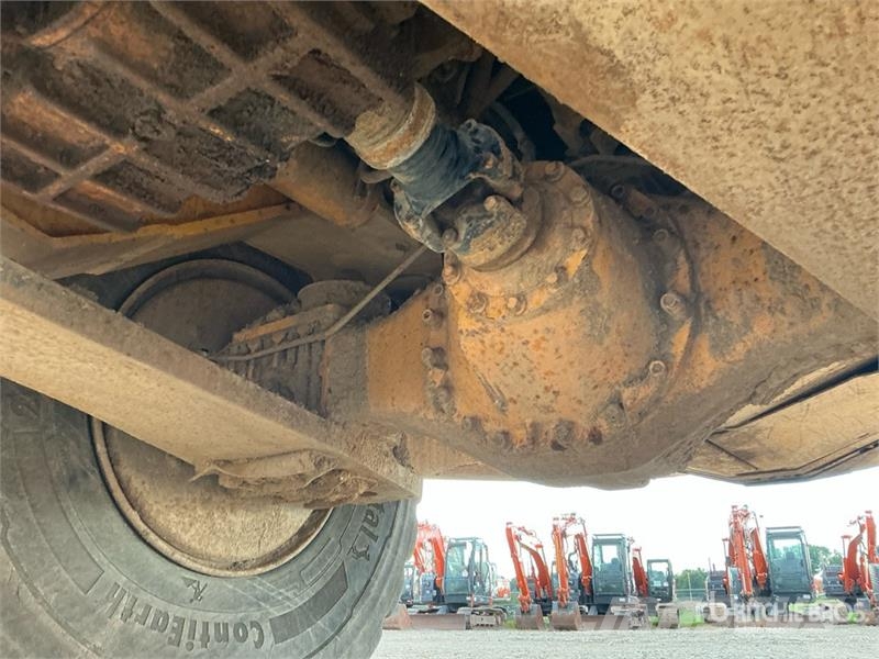 Volvo A35D アーティキュレート式ダンプトラック