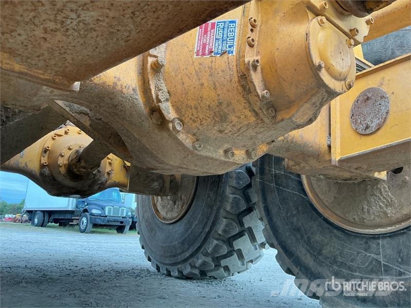 Volvo A35D アーティキュレート式ダンプトラック