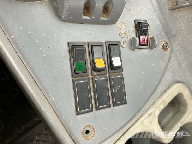 Volvo A35D Zglobni demperji