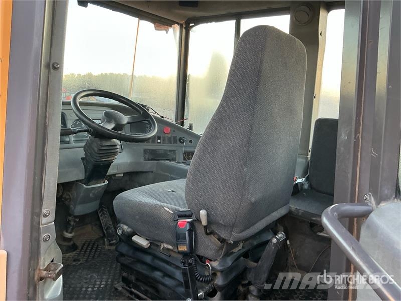 Volvo A35D Dumper - Knickgelenk