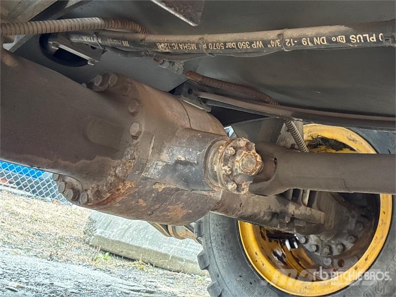 Volvo EC210LC Wheel Excavator 轮式挖掘机