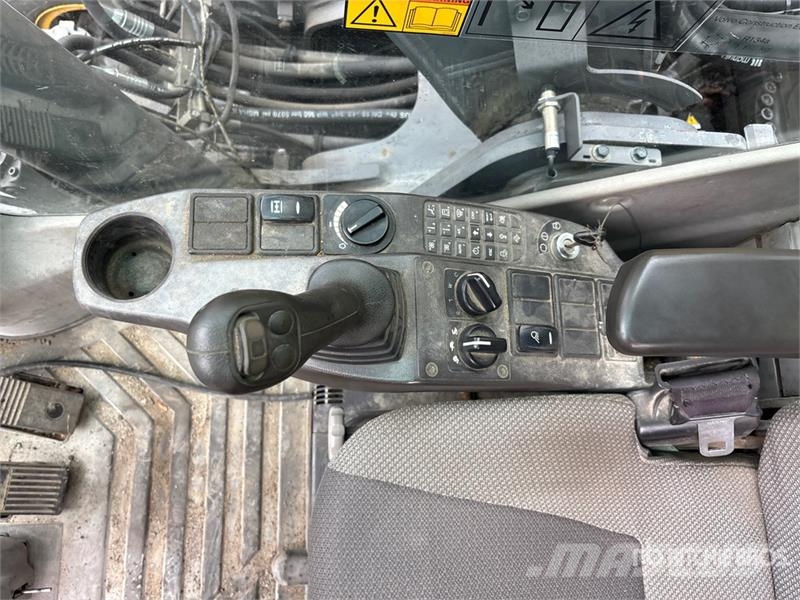 Volvo EC210LC Wheel Excavator 轮式挖掘机