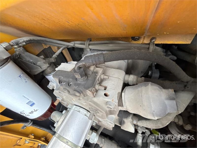 Volvo EC210LC Wheel Excavator 轮式挖掘机