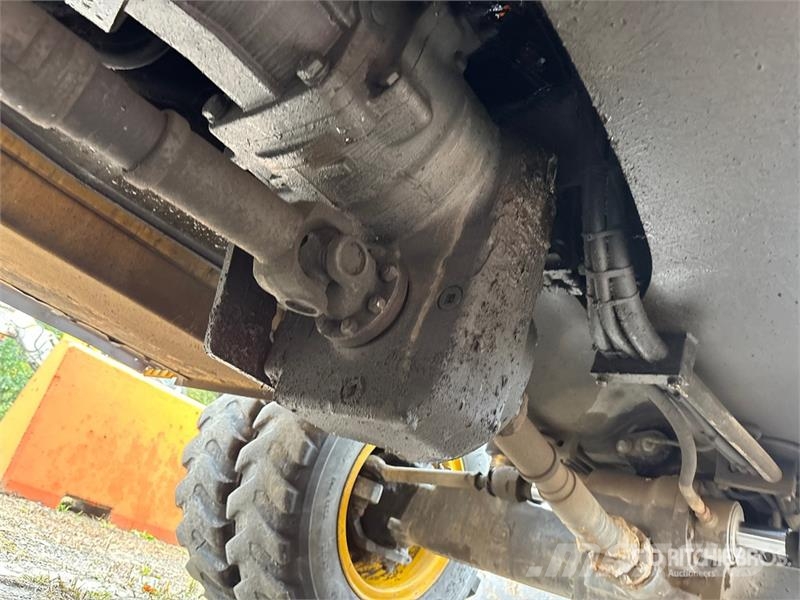 Volvo EC210LC Wheel Excavator 轮式挖掘机
