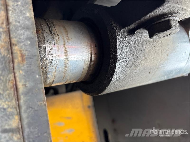 Volvo EC210LC Wheel Excavator 轮式挖掘机