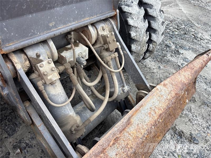 Volvo EC210LC Wheel Excavator 轮式挖掘机