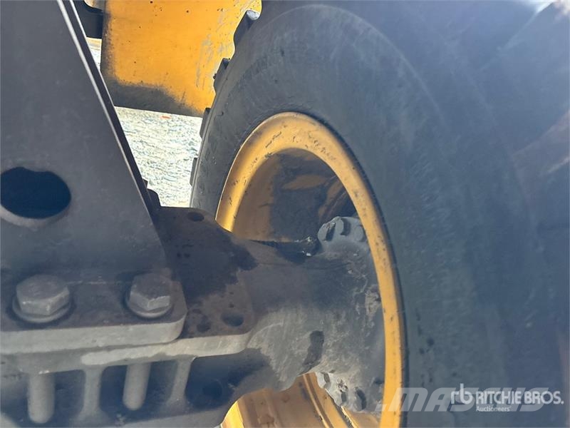 Volvo EC210LC Wheel Excavator 轮式挖掘机