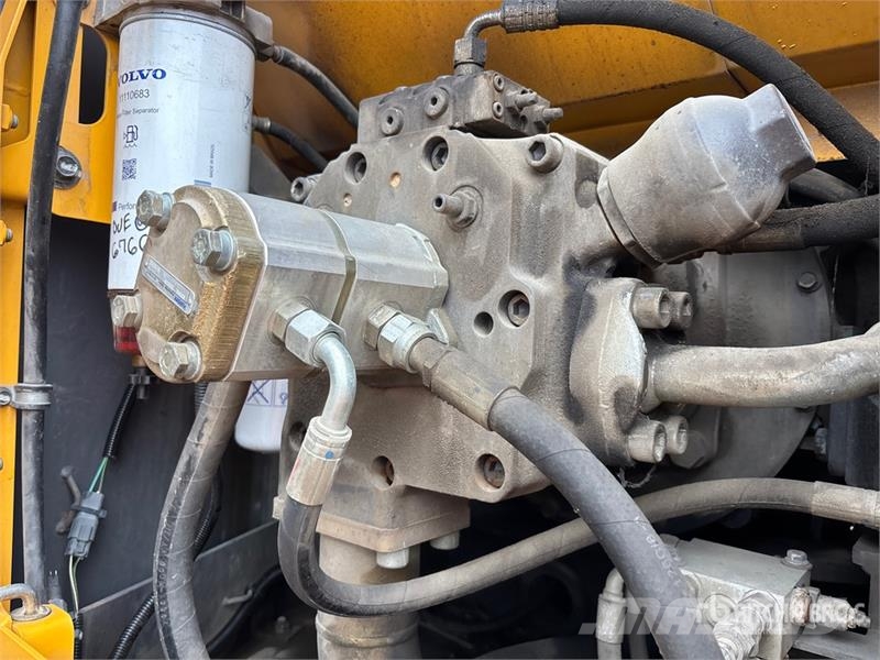 Volvo EC210LC Wheel Excavator 轮式挖掘机