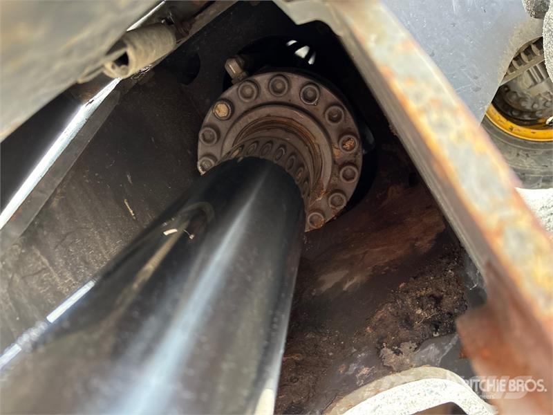 Volvo EC210LC Wheel Excavator 轮式挖掘机