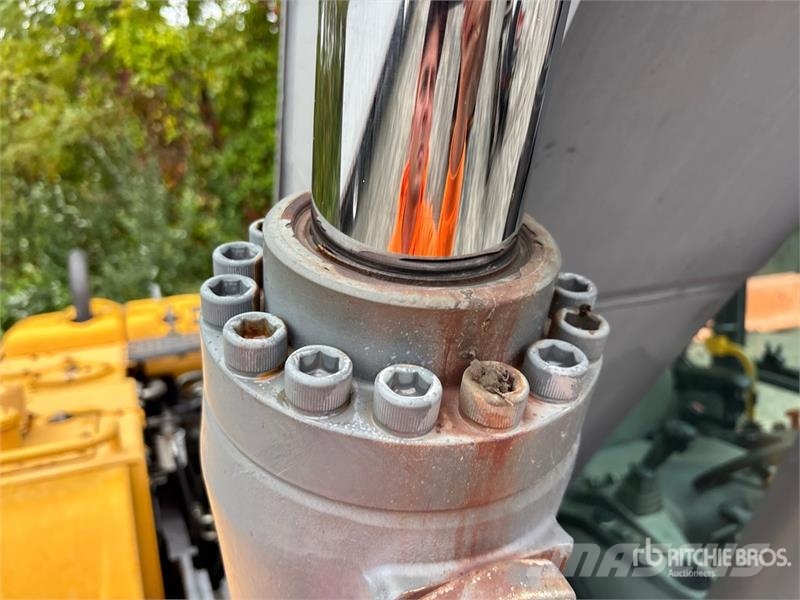 Volvo EC210LC Wheel Excavator 轮式挖掘机