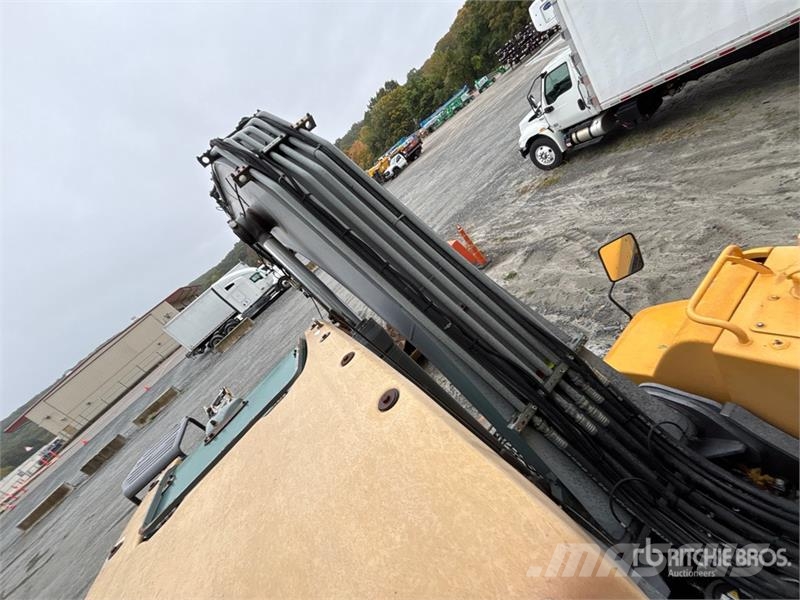 Volvo EC210LC Wheel Excavator 轮式挖掘机