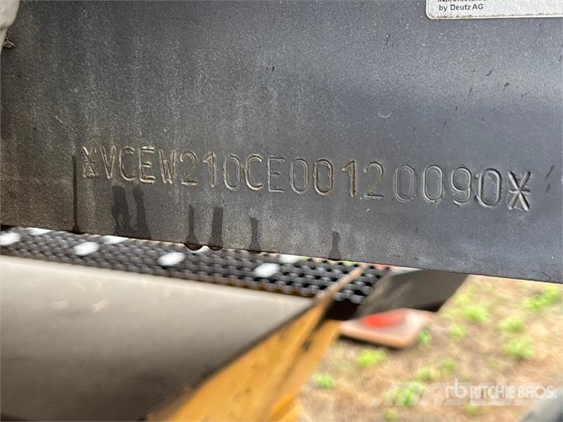 Volvo EC210LC Wheel Excavator 轮式挖掘机