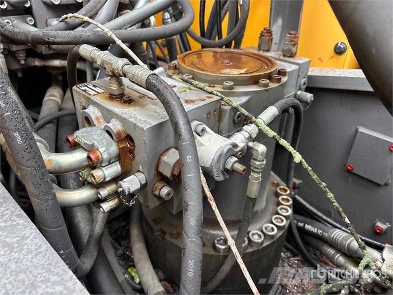 Volvo EC210LC Wheel Excavator 轮式挖掘机