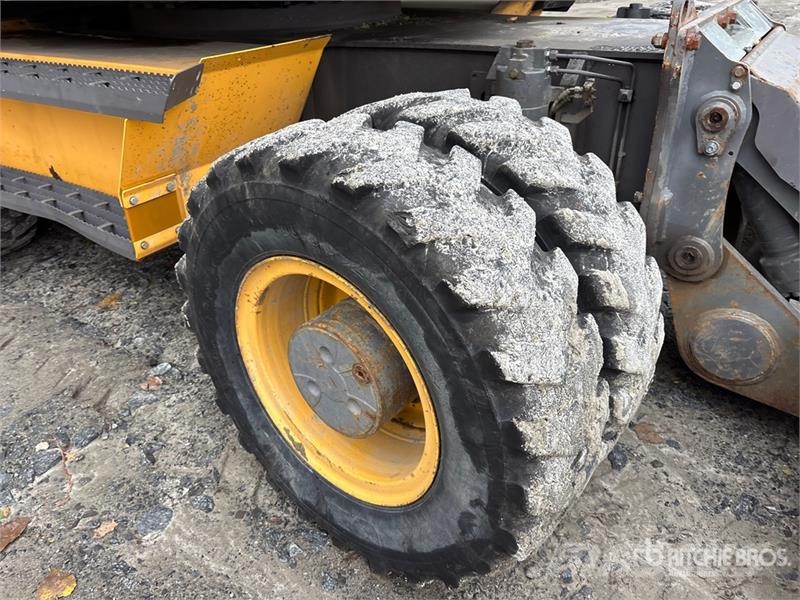 Volvo EC210LC Wheel Excavator 轮式挖掘机