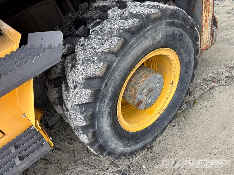 Volvo EC210LC Wheel Excavator 轮式挖掘机