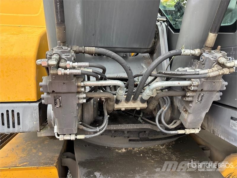 Volvo EC210LC Wheel Excavator 轮式挖掘机