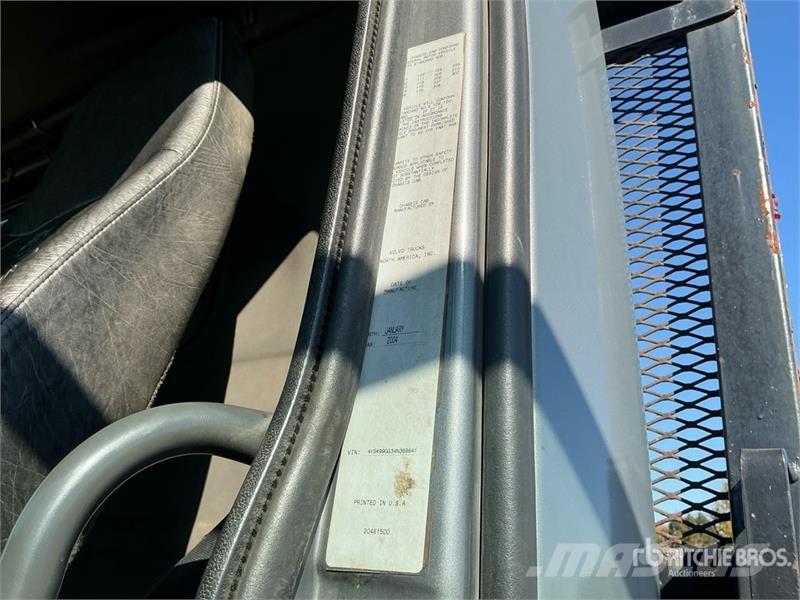 Volvo FE Platformas/izkraušana no sāniem