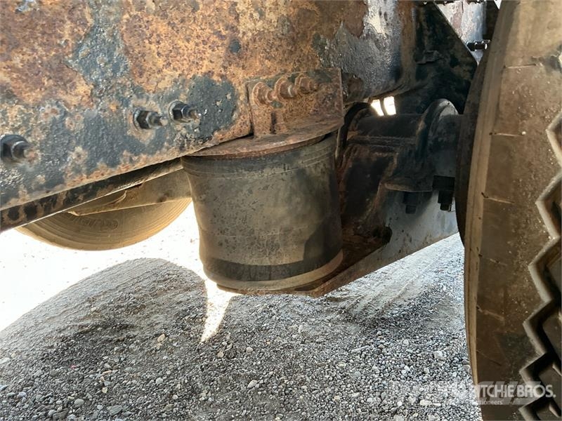 Volvo FE Platformas/izkraušana no sāniem