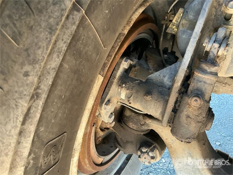 Volvo FE Platformas/izkraušana no sāniem