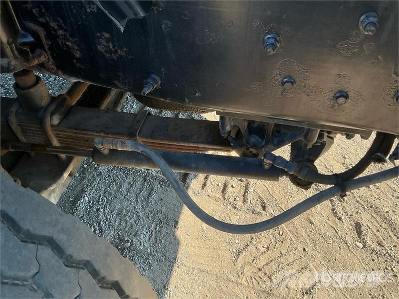 Volvo FE Platformas/izkraušana no sāniem