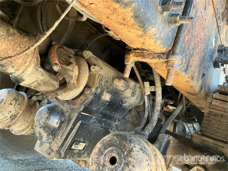 Volvo FE Platformas/izkraušana no sāniem