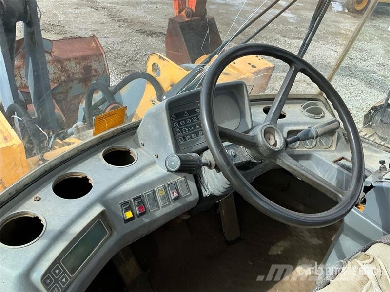 Volvo L90C Wheel loaders