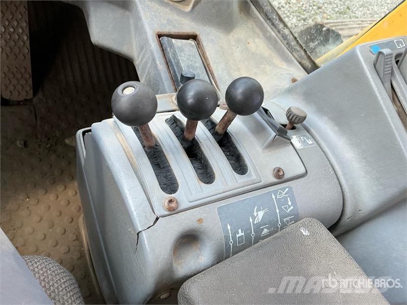 Volvo L90C Wheel loaders