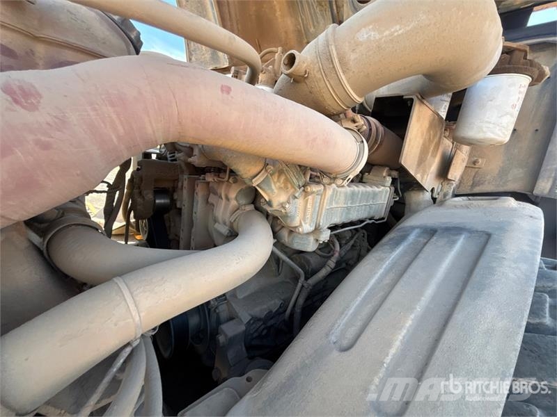 Volvo SD115B Smooth Drum Compactor 单轮压路机