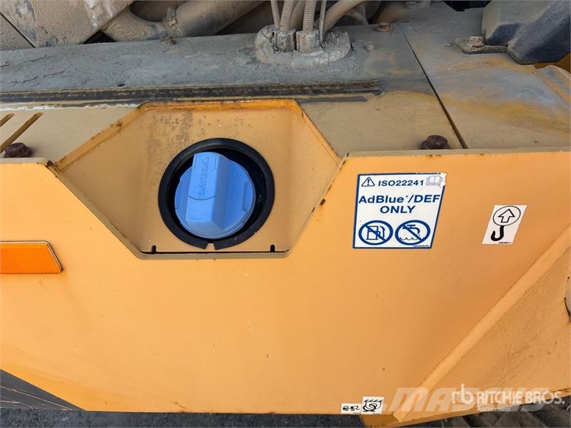 Volvo SD115B Smooth Drum Compactor 单轮压路机