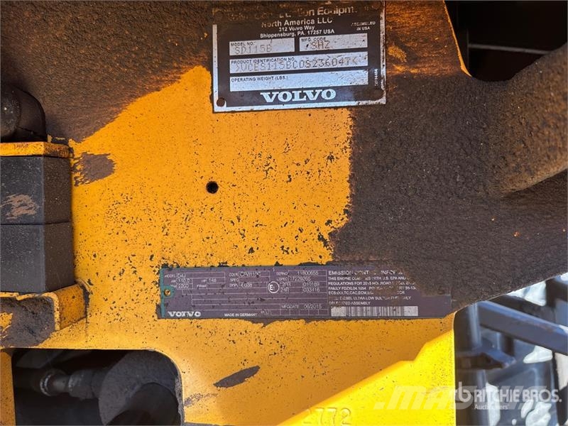 Volvo SD115B Smooth Drum Compactor 单轮压路机