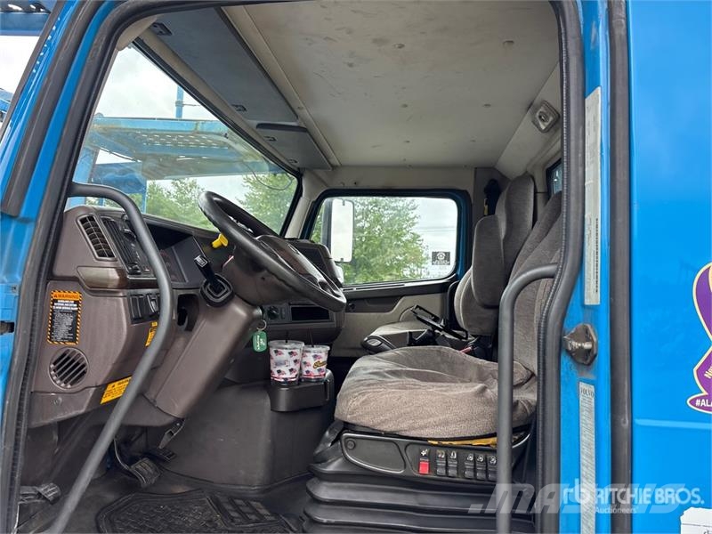 Volvo VAH Autotransportere / Knæklad