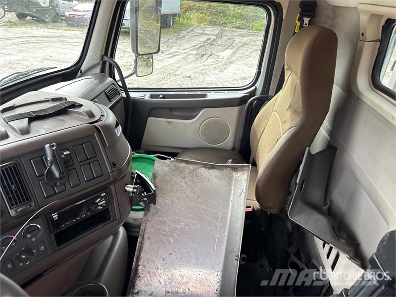 Volvo VAH Autotransporteri