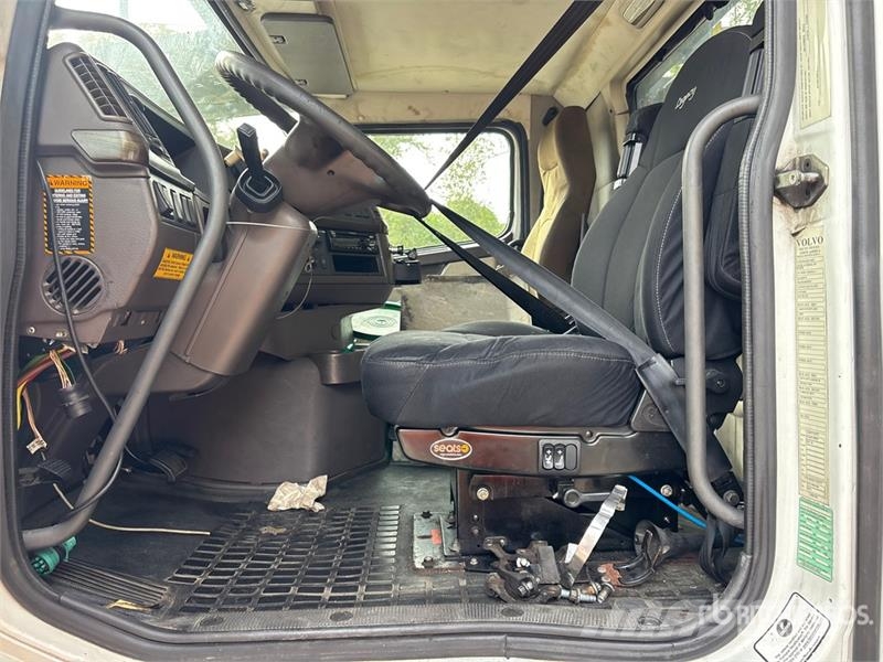Volvo VAH Autotransporteri