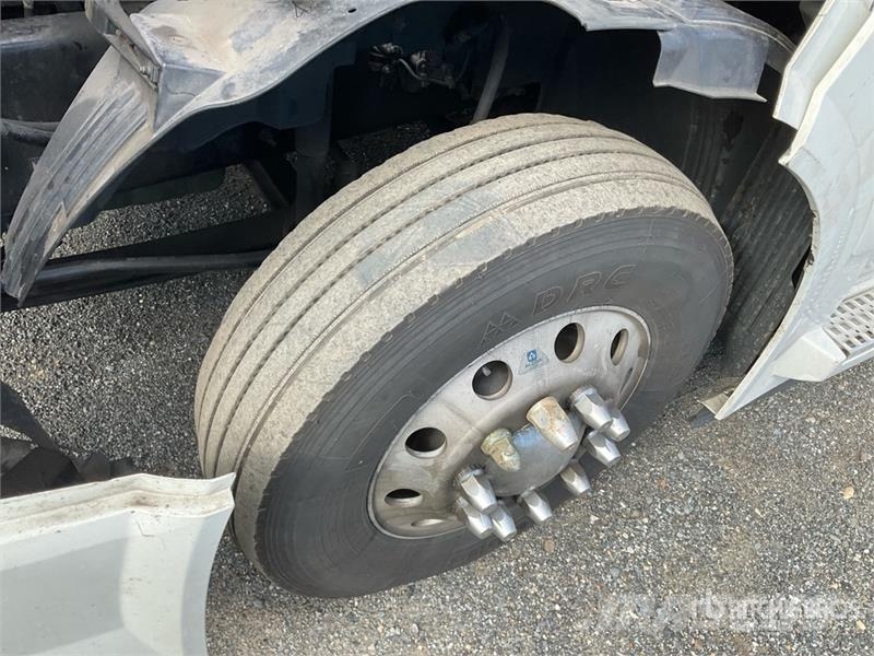 Volvo VNL 트랙터 유닛
